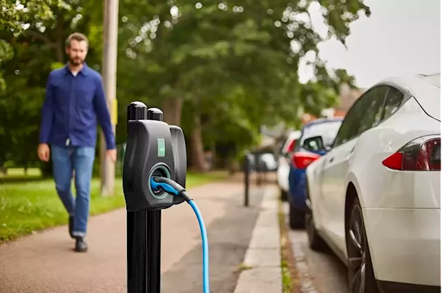 Connected Kerb Scores £110 Million Investment; Plans 190,000 Curbside Public Chargers