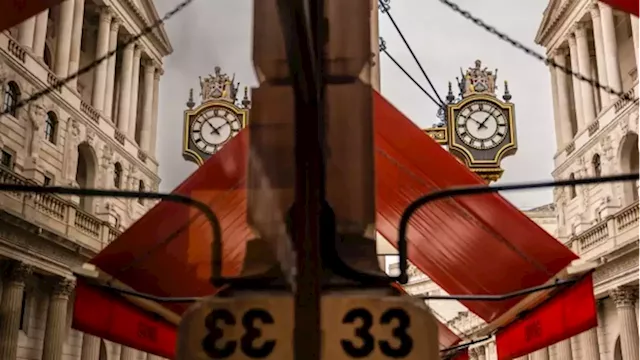 Bank of England steps back into bond market to restore stability - BNN Bloomberg