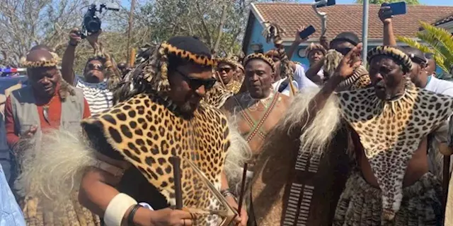 AmaZulu King Misuzulu arrives at Echobeni Palace for reed dance - SABC News - Breaking news, special reports, world, business, sport coverage of all South African current events. Africa's news leader.