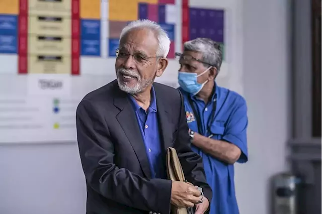 Shahrir Samad trial: RM118,000 cheque was deposited into car company’s bank account, says witness