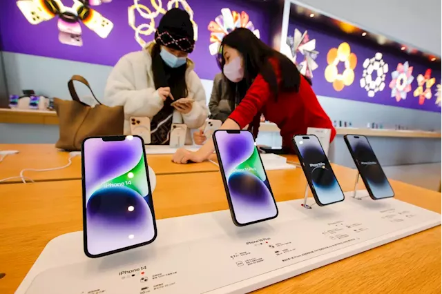 Business Maverick: Apple to begin making in-house screens in 2024 in shift away from Samsung