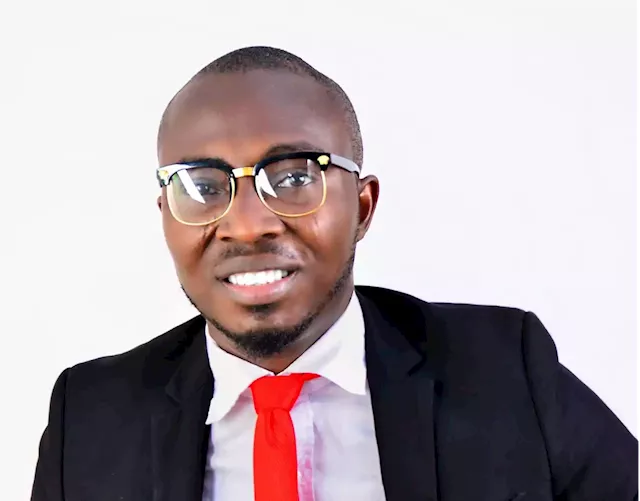 PREMIUM TIMES names Oladeinde Olawoyin new Business Editor