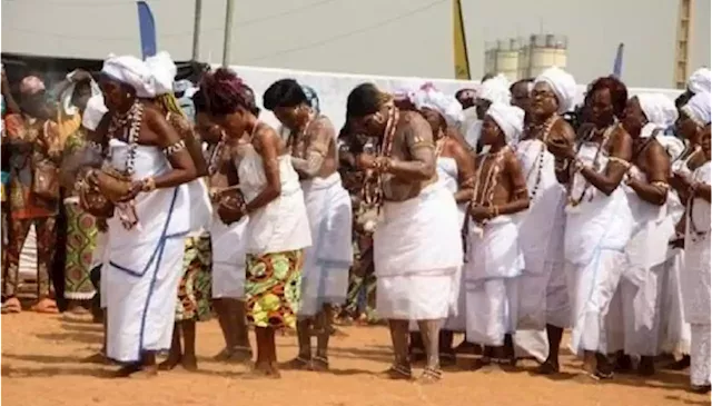 Voodoo dances and rituals wow tourists at Benin festival - SABC News - Breaking news, special reports, world, business, sport coverage of all South African current events. Africa's news leader.