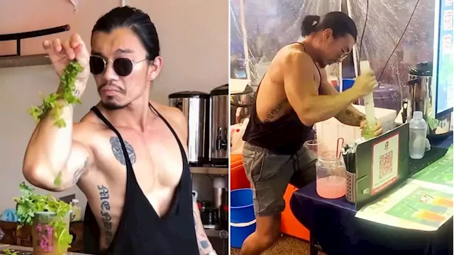 Salt Bae-Lookalike Sells Coriander Lemon Tea “Punched 30 Times” At JB Night Market