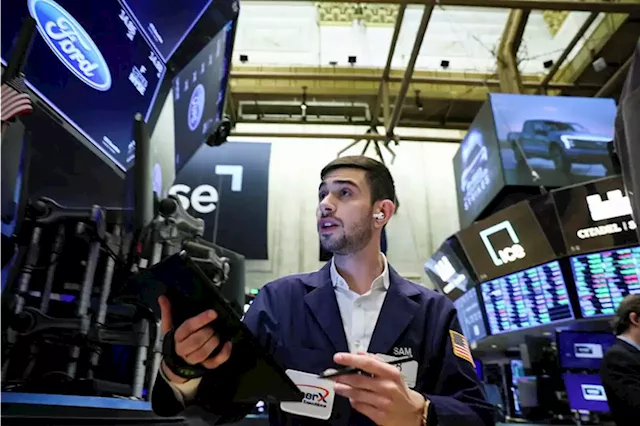 Stock market today: Dow ends higher amid bets inflation cooled further in December By Investing.com