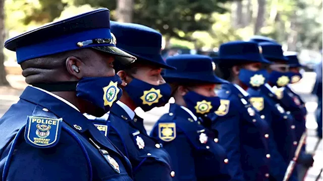 Cape Town SAPS members awarded for their service - SABC News - Breaking news, special reports, world, business, sport coverage of all South African current events. Africa's news leader.