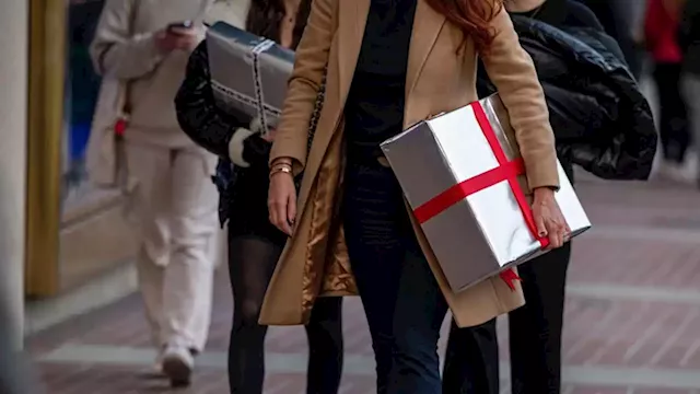 Retail sales fell even further in December as shoppers battled inflation | CNN Business