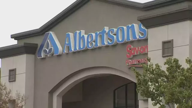 Washington state court OK’s Albertsons’ merger $4B dividend