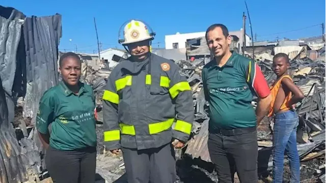 Gift of the Givers assists victims of Du Noon fire - SABC News - Breaking news, special reports, world, business, sport coverage of all South African current events. Africa's news leader.