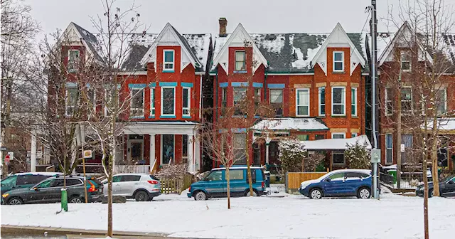 Experts say Ontario's wild housing market could soon finally bottom out