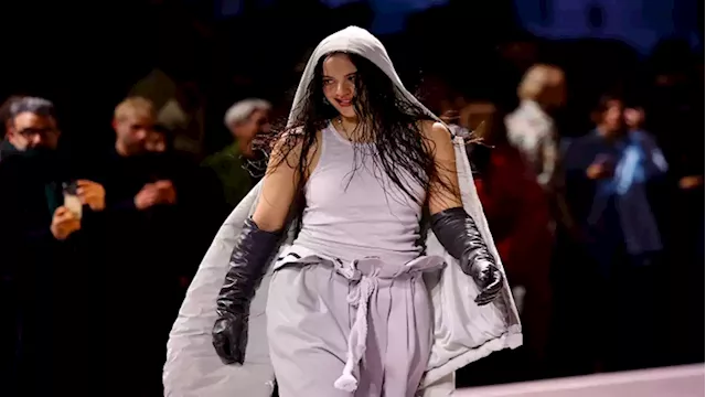 Rosalia performs in Louis Vuitton catwalk show at Paris Fashion Week - SABC News - Breaking news, special reports, world, business, sport coverage of all South African current events. Africa's news leader.