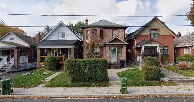 People are now co-purchasing homes to afford Toronto's overblown housing market