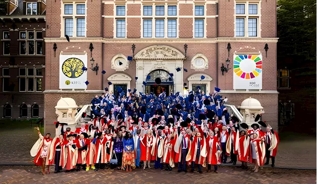 Business School Netherlands graduates the MBA Class of 2023