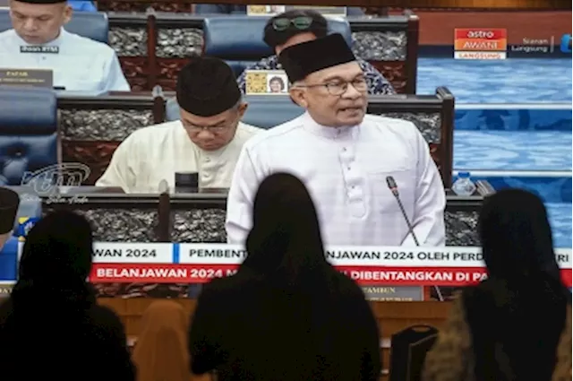 PM Anwar: Chicken and eggs will no longer be controlled goods, prices to be determined by market demand