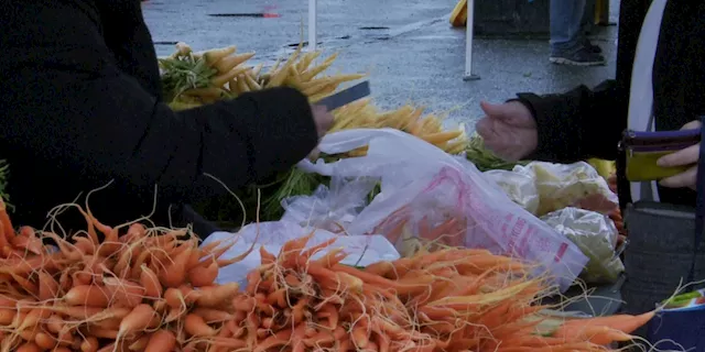 Last day of the season for Anchorage Farmers Market