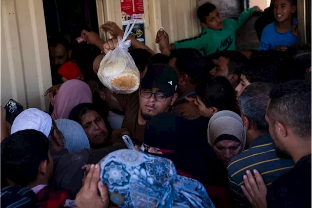 Only 4 or 5 days of food stocks left in Gazan shops, says WFP