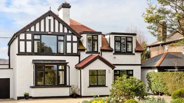 This seaside home in Sandymount is on the market for €2.5 million