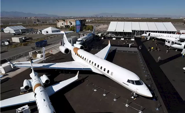 Planemakers bet on steady demand for business jets, but Wall Street wary