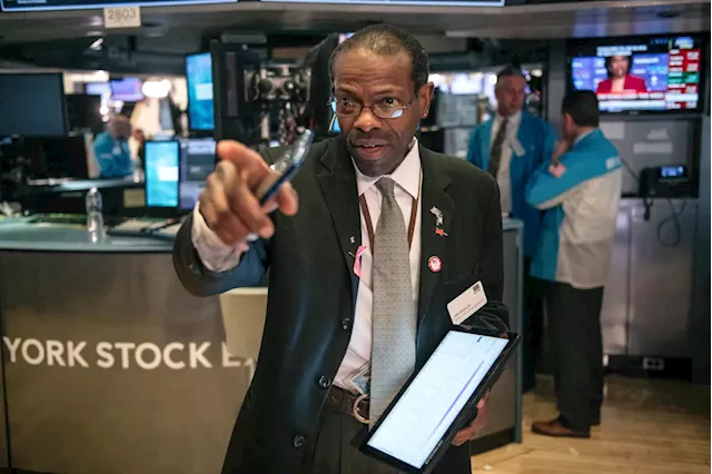 Stocks edge lower after retail sales surprise: Stock market news today