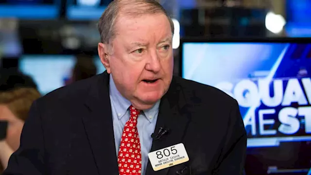 Art Cashin says the market will bottom this month and this could be the unusual catalyst to cause it