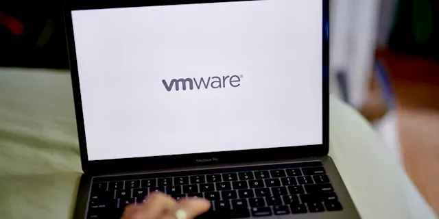 VMware Holders Face Key Deadline on Monday for Broadcom Merger