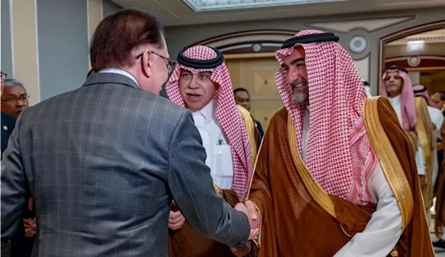 Anwar terima kunjungan Gabenor Public Investment Fund Arab Saudi