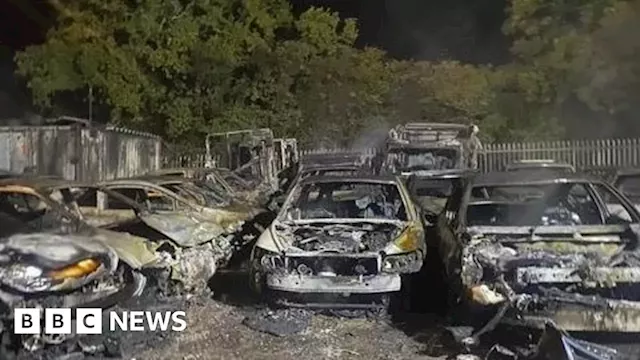 Fire destroys 35 vehicles at Wellington business park