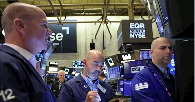 S&P 500, Nasdaq down as earnings roll in; investors assess economic data