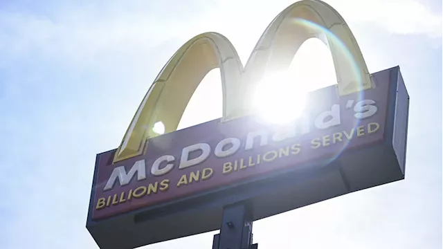 McDonald's earnings top Q3 estimates, sees global sales jump