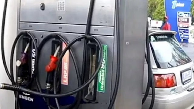 Fuel prices expected to drop on Wednesday - SABC News - Breaking news, special reports, world, business,