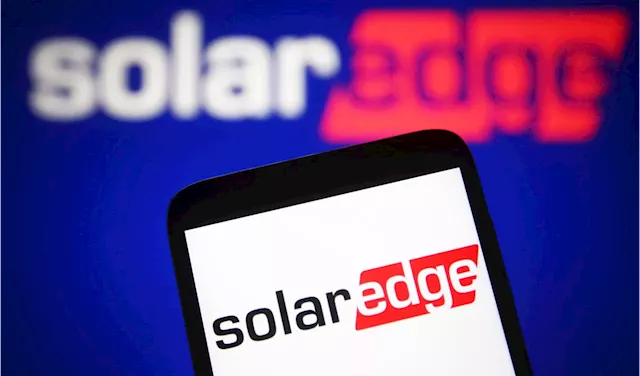 SolarEdge shares sink 24% after company offers weak Q4 guidance