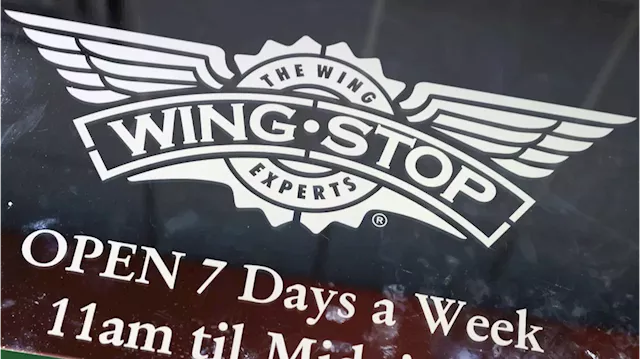 Wingstop tops Q3 earnings estimates