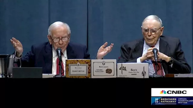 Charlie Munger reflects on one investment Warren Buffett passed up — Costco