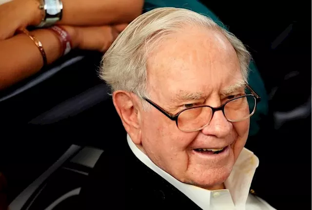 Berkshire Hathaway A earnings missed by $14.00, revenue topped estimates