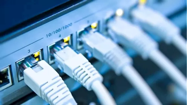 CRTC allows smaller internet companies to sell service over telecoms' fibre networks