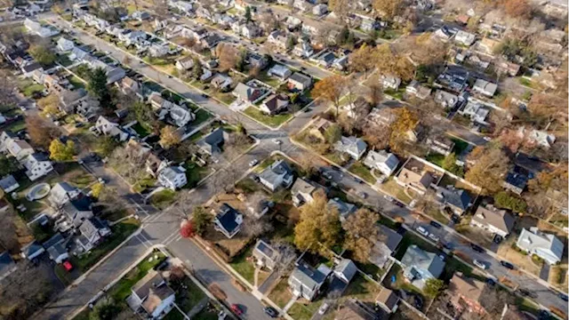 Mortgage-backed securities market waits for interest rate clouds to lift