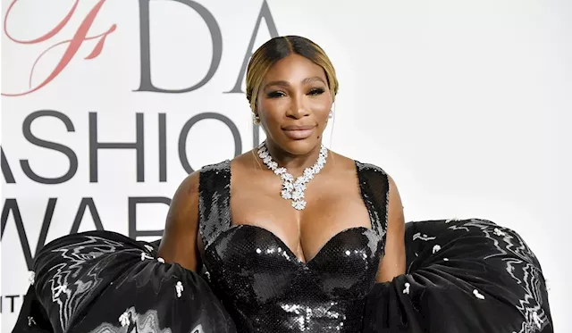 Tennis legend Serena Williams honored as 'fashion icon' at fashion industry's big awards night