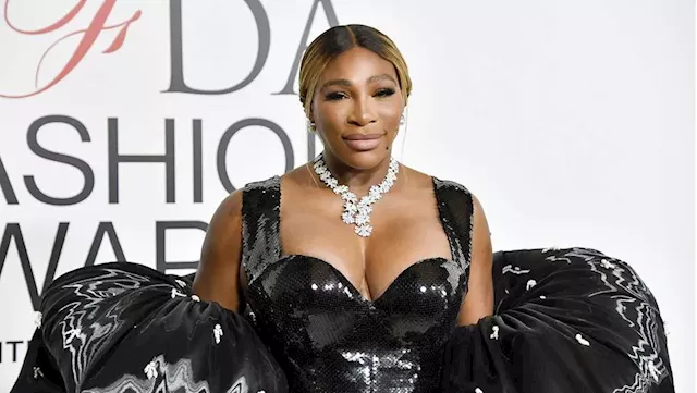 Tennis legend Serena Williams honored as 'fashion icon' at fashion industry's big awards night