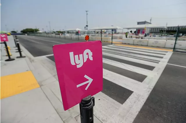 Lyft projects Q4 core earnings above estimates, beats Q3 revenue expectations