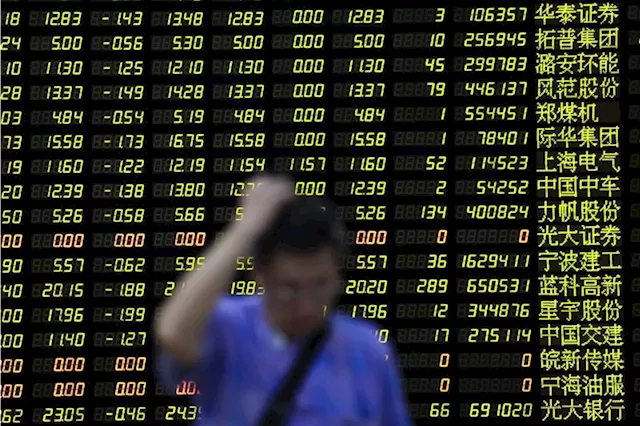 Asian stocks buoyed by earnings, China lags on disinflation woes