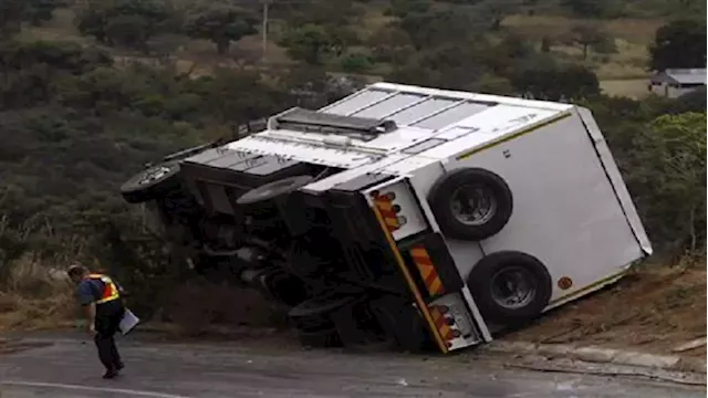 Police divers search river for Limpopo bus crash victims - SABC News - Breaking news, special reports, world, business, sport coverage of all South African current events. Africa's news leader.