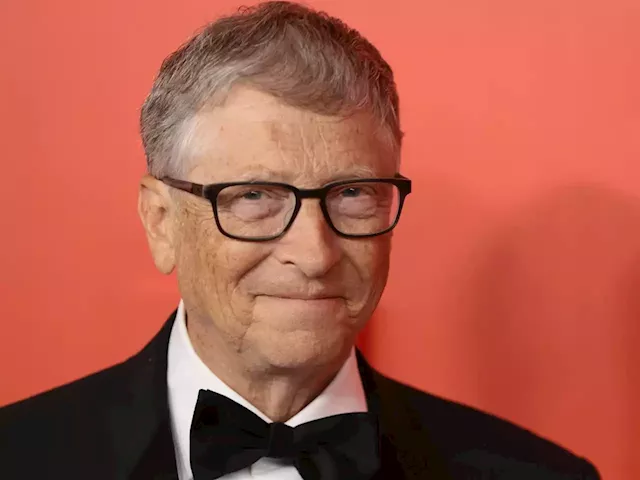 Microsoft cofounder Bill Gates says the rise of AI poses a threat to Google's search engine profit | Business Insider