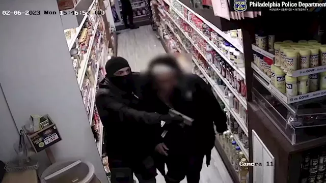 Video: Armed suspects hold employees, customers at gunpoint during robbery of Overbrook market, police say