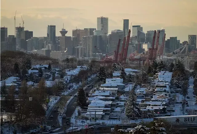 Economic outlook, elevated mortgages drag down B.C. housing market