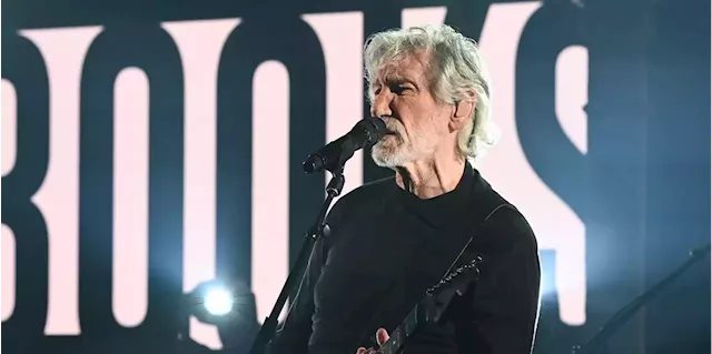 Ukrainian diplomat tells Roger Waters to keep to 'strumming guitar' after pushing misinformation | Business Insider