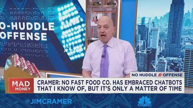 Jim Cramer explains why market bears should pay attention to economic commentary from companies