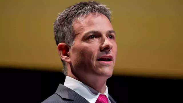 David Einhorn says investors should be 'bearish on stocks and bullish on inflation'