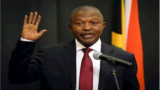 Mabuza resigns as MP, paving the way for Ramaphosa's cabinet reshuffle - SABC News - Breaking news, special reports, world, business, sport coverage of all South African current events. Africa's news leader.