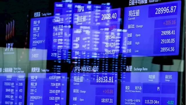 US bank jitters spook Asia stocks; yen slides after BOJ