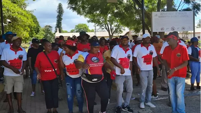 Nehawu members shut down Barberton Hospital - SABC News - Breaking news, special reports, world, business, sport coverage of all South African current events. Africa's news leader.